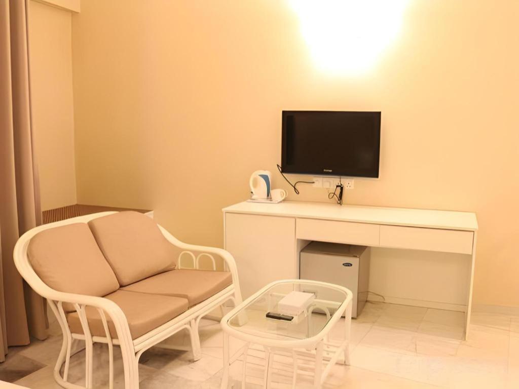 Stallions Suite Penang Jelutong Extérieur photo