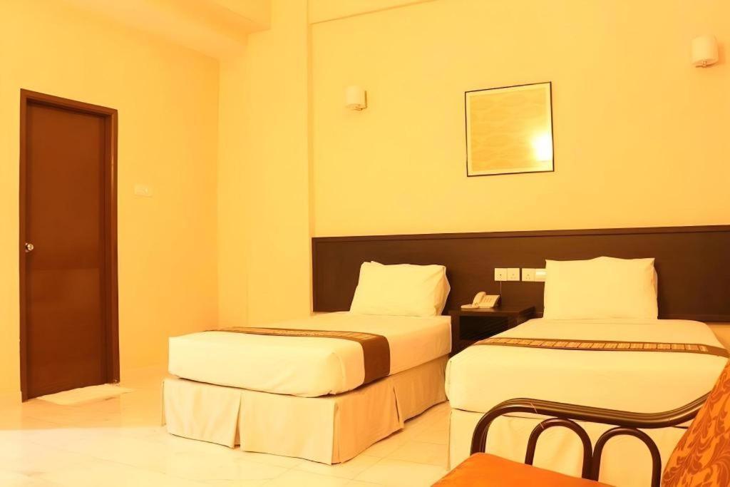Stallions Suite Penang Jelutong Extérieur photo