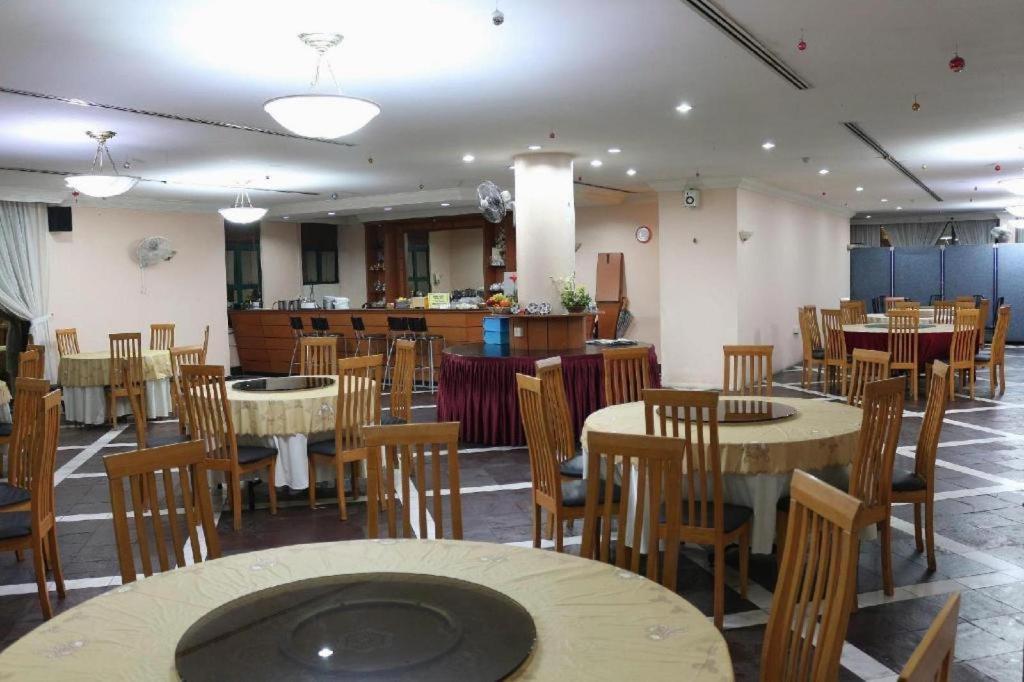 Stallions Suite Penang Jelutong Extérieur photo