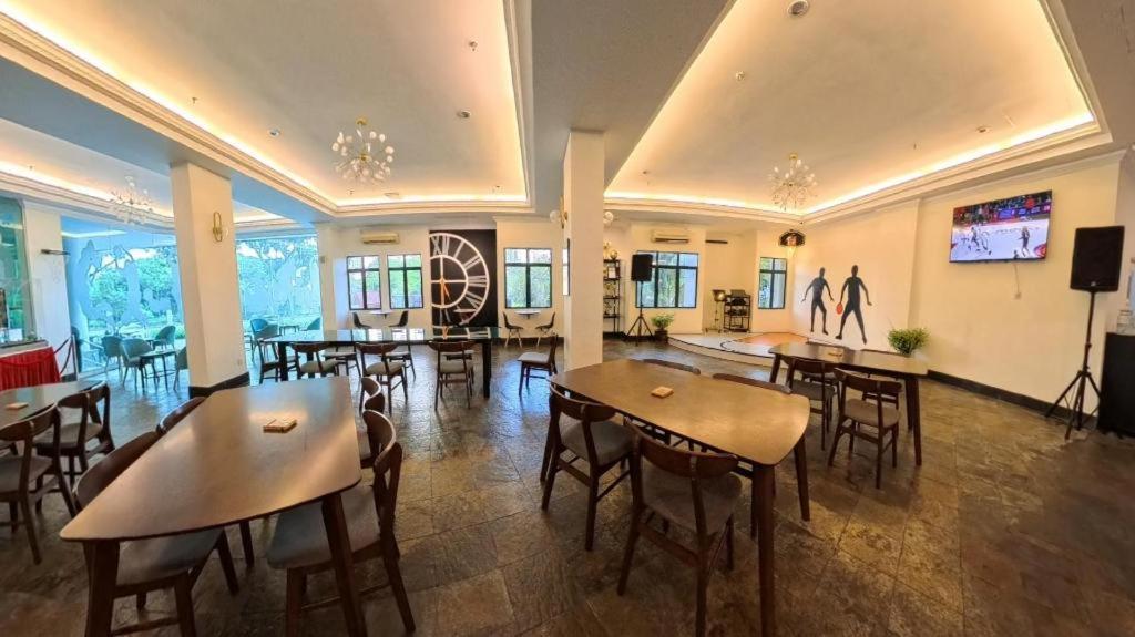 Stallions Suite Penang Jelutong Extérieur photo