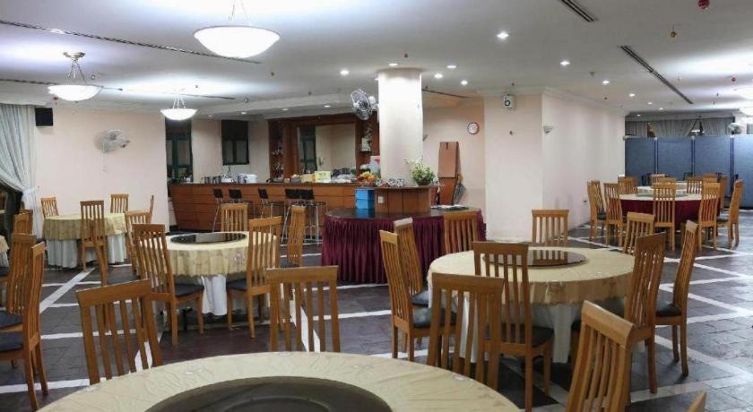 Stallions Suite Penang Jelutong Extérieur photo