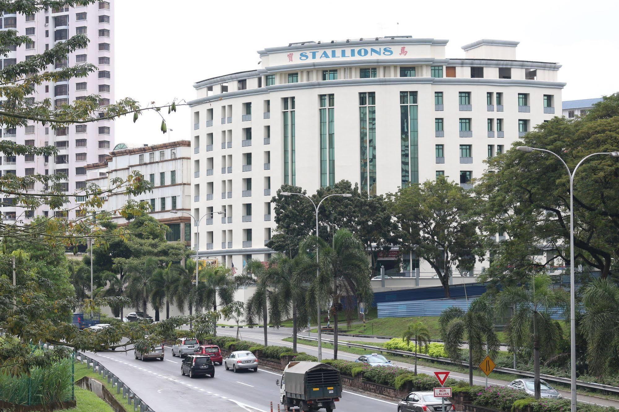 Stallions Suite Penang Jelutong Extérieur photo
